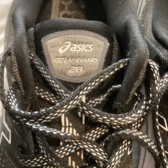 Asics Gel Kanyo 28 ladies running shoe 8.5 Narrow - Picture 2 of 6